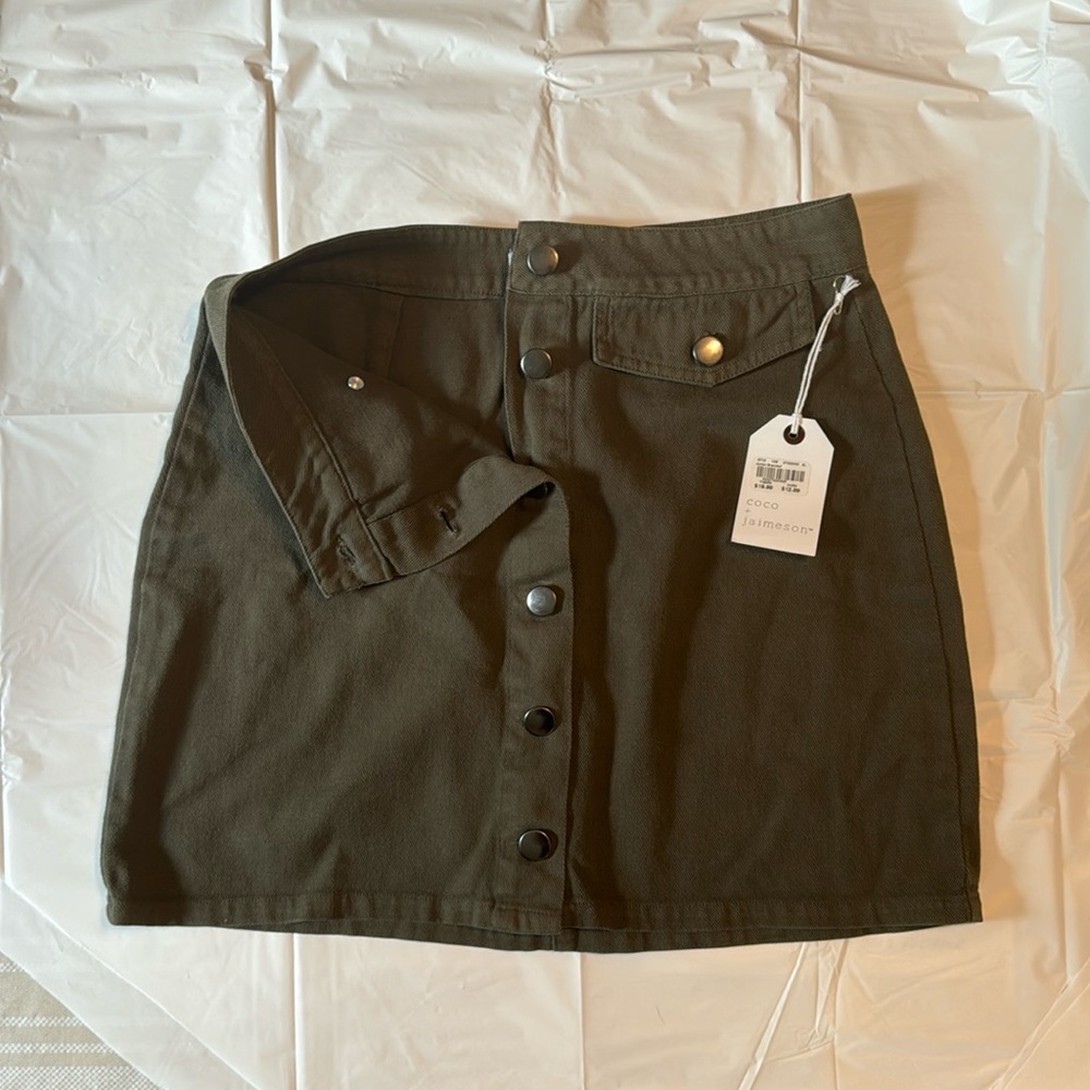 Coco + Jaimeson Cotton Skirt in Green